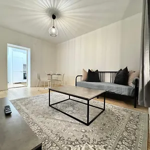 Hello - Apartment